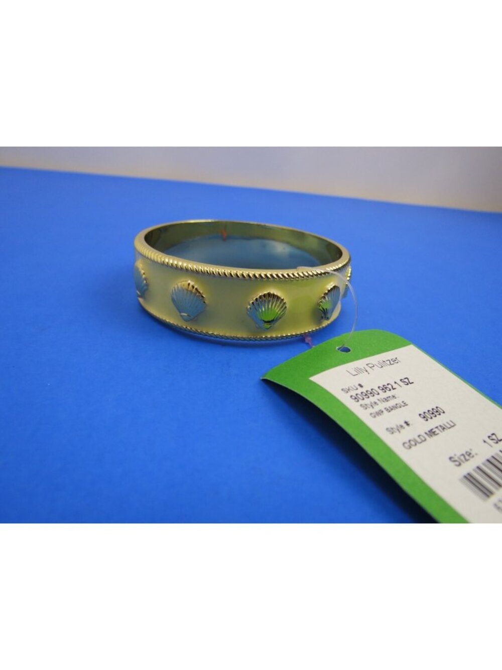 Lilly Pulitzer Gold Tone Seashell Bangle Bracelet, New